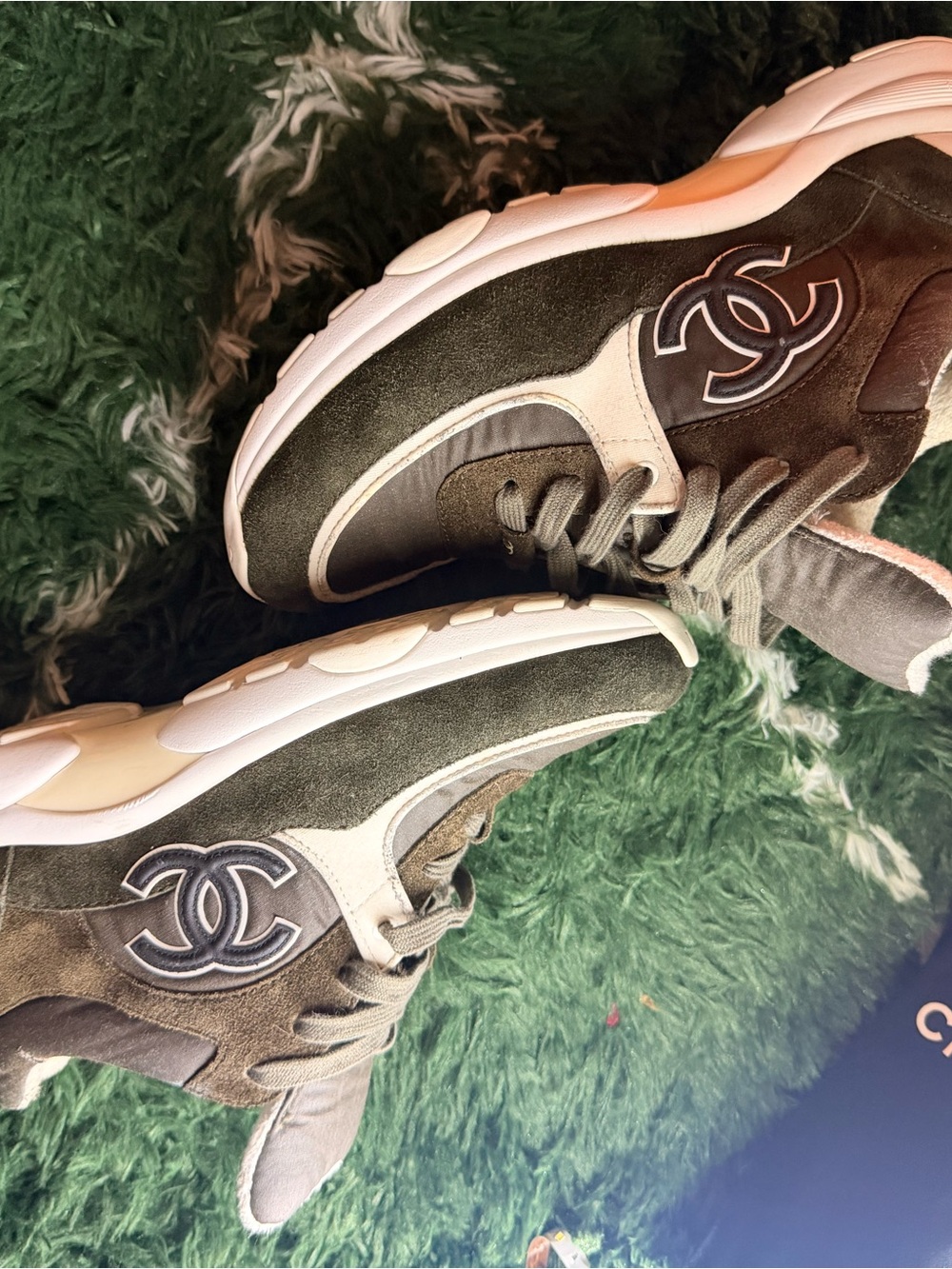 Chanel Interlocking CC Logo Sneakers Brown / Green Suede US 10 IT 40 Cruise 2020 - Picture 5 of 6